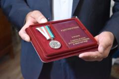В День России южноуральцев-участников Курской битвы наградили памятными медалями 
